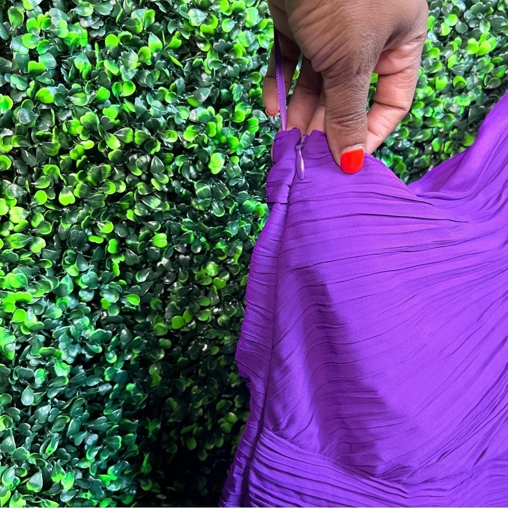 EXPRESS | Ruched One-Shoulder Dress - Picture 4 of 6
